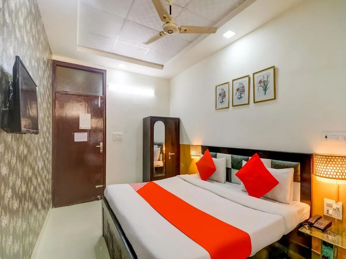 Oyo 74060 Taj Residency Hotel New Delhi