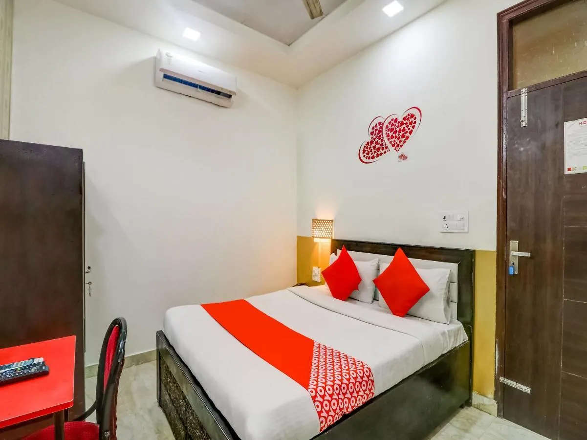 Oyo 74060 Taj Residency Hotel New Delhi